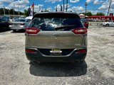 Used 2016 Jeep Cherokee Latitude image 4