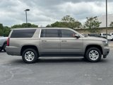 Used 2017 Chevrolet Suburban LT image 4