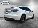 Used 2022 Tesla Model Y Long Range image 5