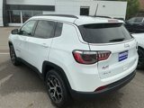 Used 2024 Jeep Compass Latitude image 6