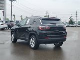 Used 2023 Jeep Compass Latitude w/ Convenience Group image 3