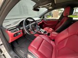 Used 2023 Porsche Macan image 4