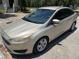Used 2017 Ford Focus SE image 2