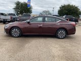 Used 2024 Nissan Altima 2.5 SV image 2