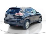 Used 2016 Nissan Rogue SV image 3