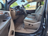 Used 2011 Chrysler Town & Country Touring-L w/ Entertainment Group #2 image 5
