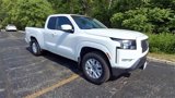 Used 2023 Nissan Frontier SV w/ SV Convenience Package image 2