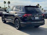 Used 2022 Volkswagen Tiguan SE w/ Panoramic Sunroof Package image 4
