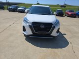 Used 2024 Nissan Kicks SV image 2