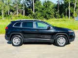 Used 2018 Jeep Cherokee Latitude Plus w/ Cold Weather Group image 6