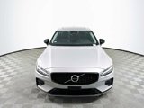Certified 2025 Volvo S60 B5 Core image 2