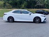 Used 2023 Toyota Camry SE image 2