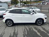 Used 2023 Hyundai Kona SE image 4