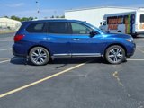 Used 2019 Nissan Pathfinder Platinum image 2