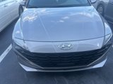 Used 2023 Hyundai Elantra SEL w/ Convenience Package image 3