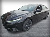 Used 2023 Hyundai Elantra SEL image 3