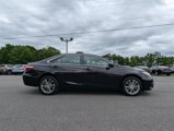 Used 2015 Toyota Camry SE image 3