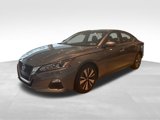 Used 2022 Nissan Altima 2.5 SV image 2