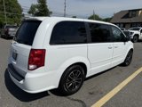 Used 2017 Dodge Grand Caravan SE image 3