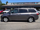 Used 2015 Toyota Sienna LE image 2
