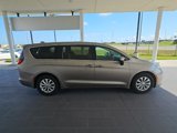 Used 2017 Chrysler Pacifica Touring w/ Tire & Wheel Group image 6