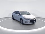 Used 2018 Chevrolet Cruze LS image 2