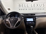 Used 2016 Nissan Rogue SV w/ SV Premium Package image 2