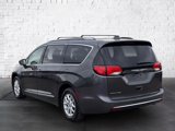 Used 2020 Chrysler Pacifica Touring-L image 5
