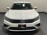 Used 2016 Volkswagen Passat 1.8T R-Line w/ R-Line Lighting Package image 3