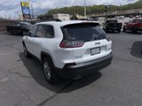 Used 2022 Jeep Cherokee Latitude Lux w/ Mopar Interior Package image 4