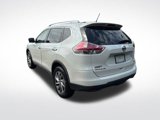 Used 2015 Nissan Rogue SL image 2