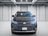 Used 2017 Toyota Highlander SE image 2