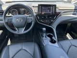 Used 2024 Toyota Camry SE image 6