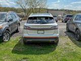 Used 2022 Lincoln Nautilus Reserve w/ Equipment Group 201A image 5