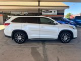 Used 2017 Toyota Highlander SE image 6