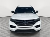 Used 2020 Ford Explorer XLT image 2