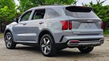 Used 2023 Kia Sorento S image 5