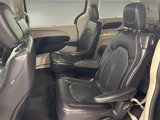 Used 2022 Chrysler Pacifica Touring-L image 5