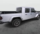 Used 2023 Jeep Gladiator Overland image 2