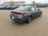 Used 2024 Hyundai Elantra SEL image 3