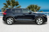 Used 2020 Volvo XC40 T5 Momentum image 3