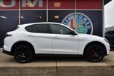 Used 2024 Alfa Romeo Stelvio Veloce image 2