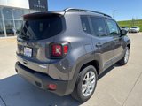 Used 2019 Jeep Renegade Latitude w/ Cold Weather Group image 3