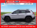 Used 2018 Jeep Cherokee Sport image 2