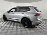 Used 2021 Volkswagen Tiguan SE R-Line image 5
