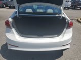 Used 2017 Hyundai Elantra SE image 5