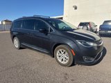 Used 2020 Chrysler Pacifica Touring-L image 6