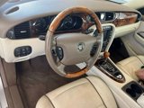 Used 2006 Jaguar XJ8 L image 3