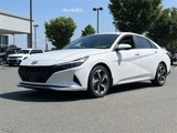 Used 2023 Hyundai Elantra SEL w/ Convenience Package image 2