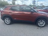 Used 2021 Chevrolet TrailBlazer LS image 2